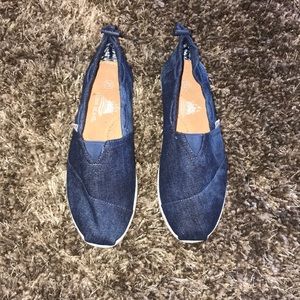 Women’s Aloha Island Size 7